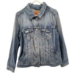 Levi's Size XL Jean Jacket Button Front Womens Light Wash Denim Pockets